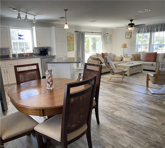 5520 Rainbow DR, Bokeelia, FL 33922