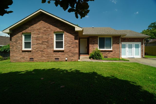 211 Northwood Ter, Clarksville, TN 37042