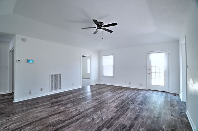 211 Northwood Ter, Clarksville, TN 37042