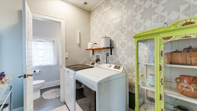 1012 Edwards Street, Houston, TX 77007