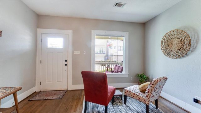 1012 Edwards Street, Houston, TX 77007