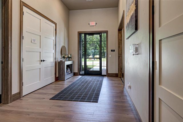 885 CYGNET COURT, Menasha, WI 54952