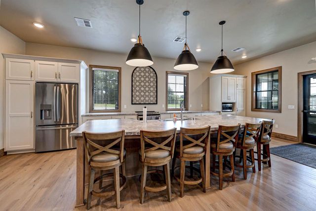 885 CYGNET COURT, Menasha, WI 54952