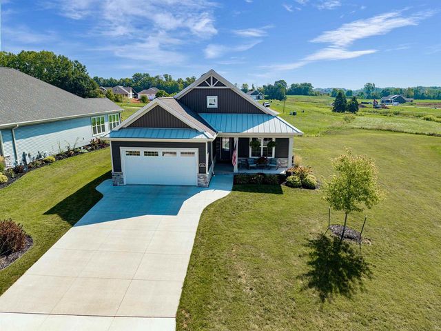 885 CYGNET COURT, Menasha, WI 54952