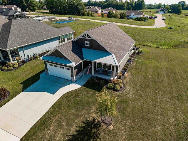 885 CYGNET COURT, Menasha, WI 54952