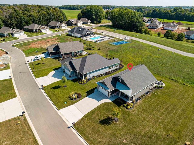 885 CYGNET COURT, Menasha, WI 54952