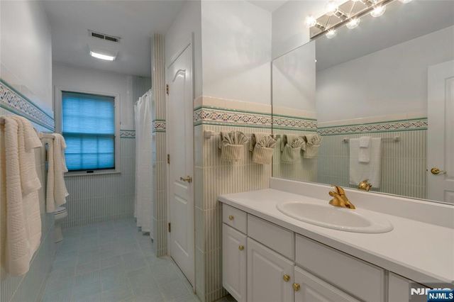 549 Alosio, River Vale, NJ 07675