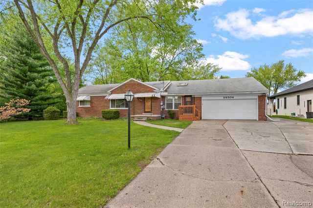26504 Doxtator Street, Dearborn Heights, MI 48127