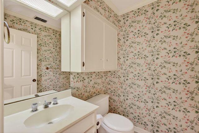 300 Pierremont Road 25, Shreveport, LA 71106