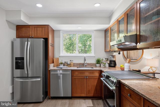 109 BLUFF TER, Silver Spring, MD 20902