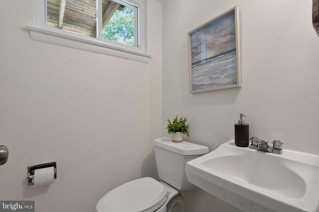 109 BLUFF TER, Silver Spring, MD 20902