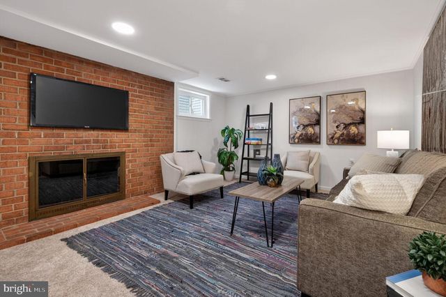 109 BLUFF TER, Silver Spring, MD 20902
