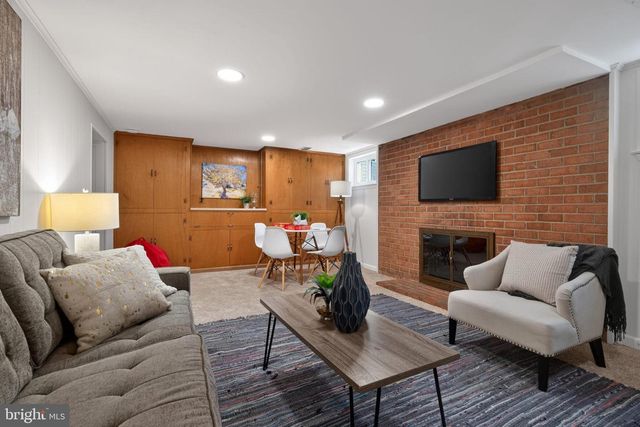 109 BLUFF TER, Silver Spring, MD 20902