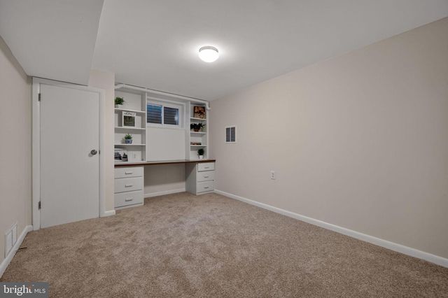 109 BLUFF TER, Silver Spring, MD 20902