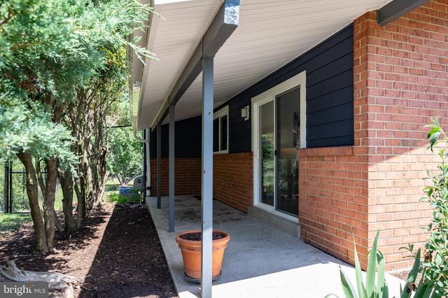 109 BLUFF TER, Silver Spring, MD 20902