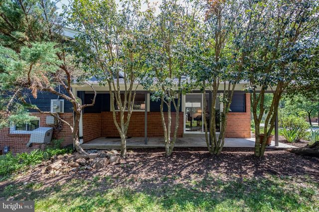 109 BLUFF TER, Silver Spring, MD 20902