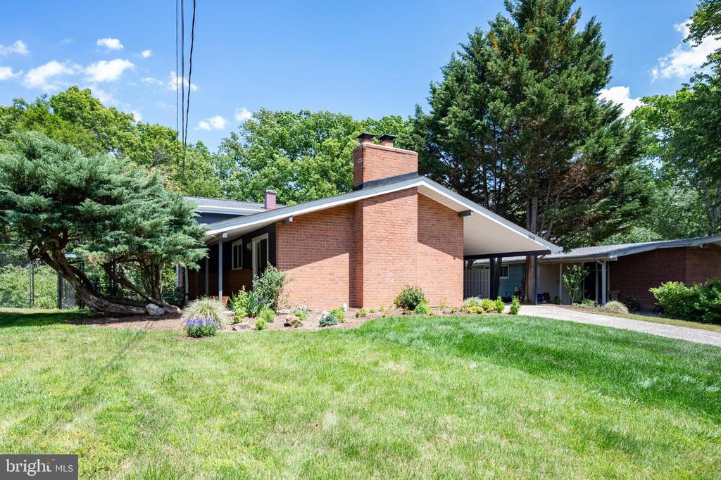 109 BLUFF TER, Silver Spring, MD 20902