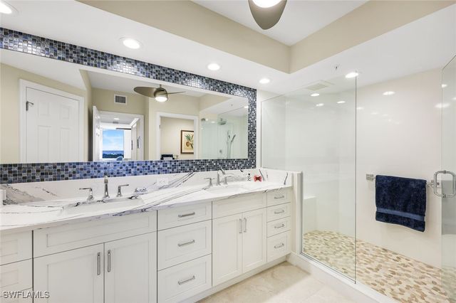 7225 Pelican Bay BLVD 604, Naples, FL 34108