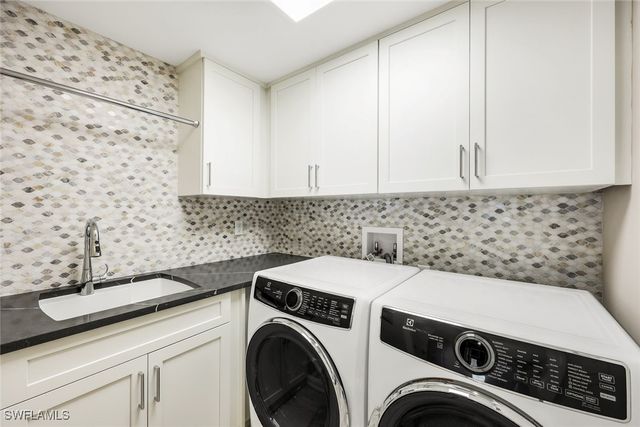 7225 Pelican Bay BLVD 604, Naples, FL 34108