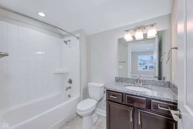 7054 Shenandoah Street, Zionsville, IN 46077