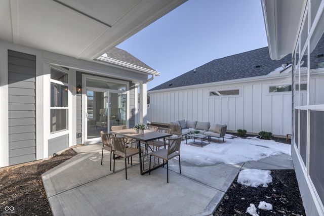 7054 Shenandoah Street, Zionsville, IN 46077