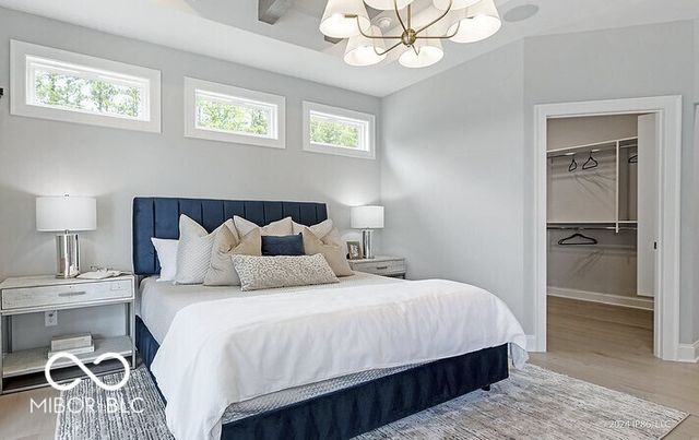 7054 Shenandoah Street, Zionsville, IN 46077