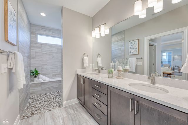 7054 Shenandoah Street, Zionsville, IN 46077