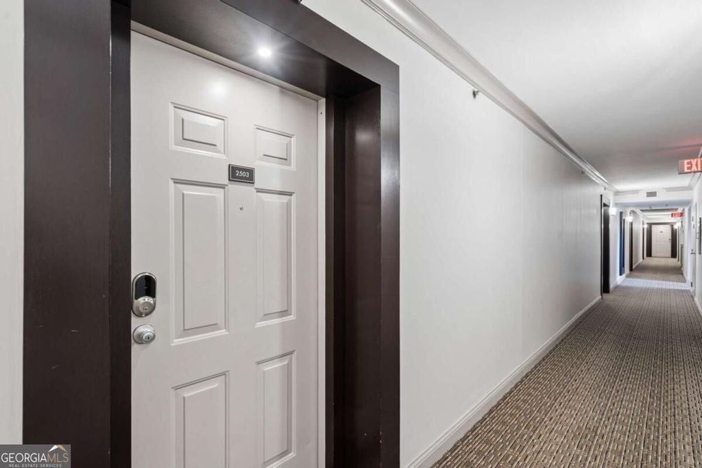3481 Lakeside Drive NE 2503, Atlanta, GA 30326 — photo 2
