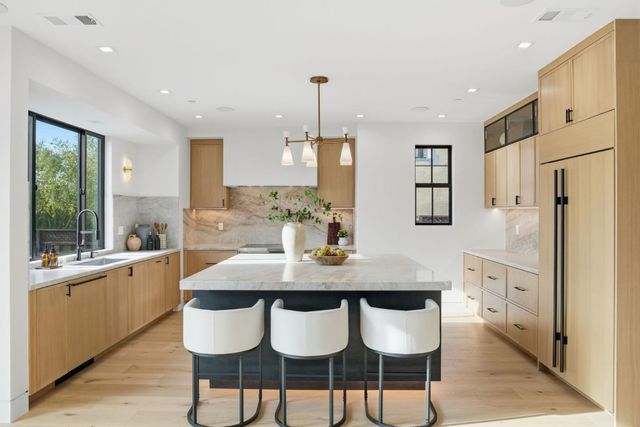 839 Crossway Road, Burlingame, CA 94010