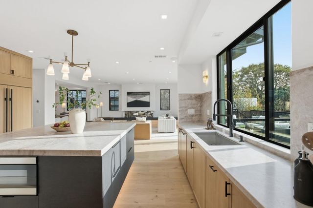 839 Crossway Road, Burlingame, CA 94010