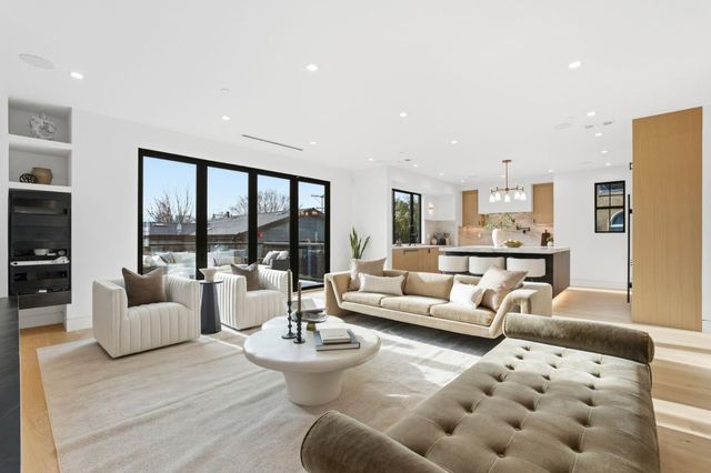 839 Crossway Road, Burlingame, CA 94010