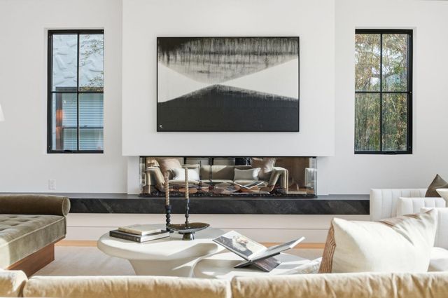 839 Crossway Road, Burlingame, CA 94010