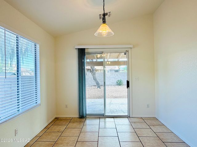 2343 S St Pablo Drive, Tucson, AZ 85713