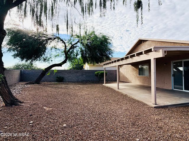 2343 S St Pablo Drive, Tucson, AZ 85713