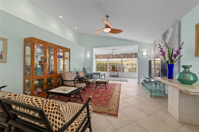1378 CAPRI ISLES BOULEVARD 61, Venice, FL 34292