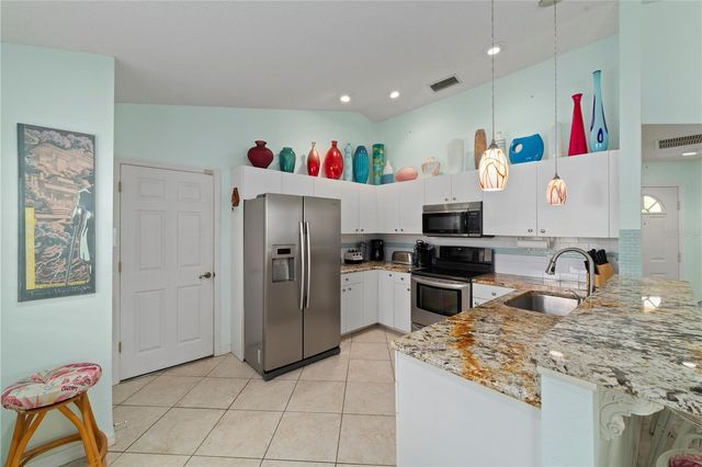 1378 CAPRI ISLES BOULEVARD 61, Venice, FL 34292