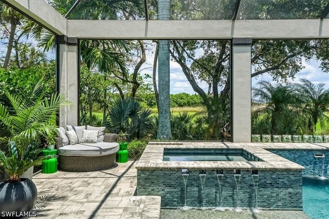3159 Heather Glen CT, Naples, FL 34114