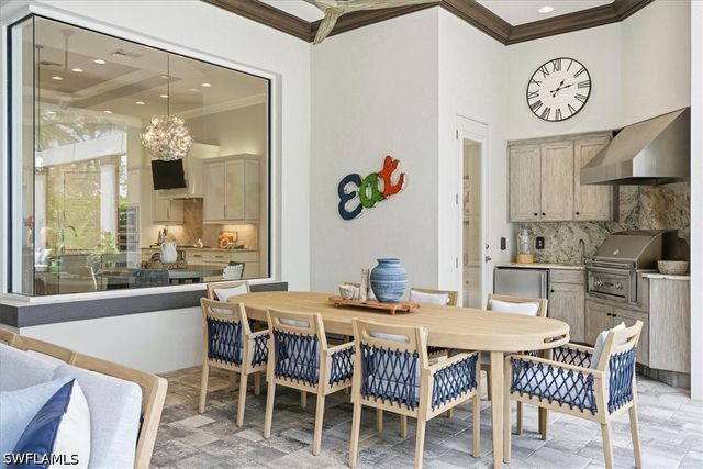 3159 Heather Glen CT, Naples, FL 34114