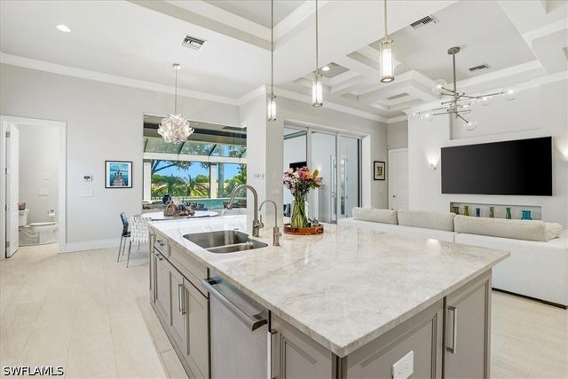 3159 Heather Glen CT, Naples, FL 34114