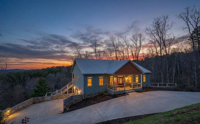 56 Carters View Lane, Ellijay, GA 30540
