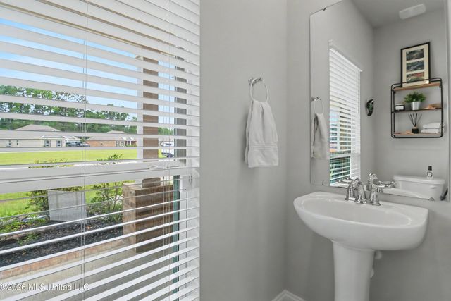 12237 Savannah Circle, Ocean Springs, MS 39564
