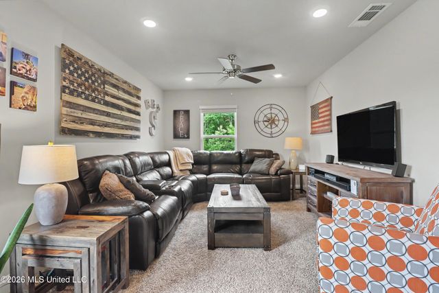 12237 Savannah Circle, Ocean Springs, MS 39564