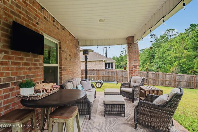 12237 Savannah Circle, Ocean Springs, MS 39564