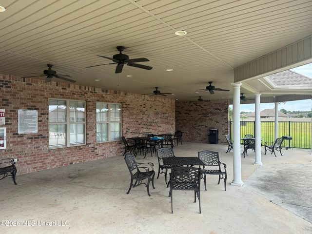 12237 Savannah Circle, Ocean Springs, MS 39564