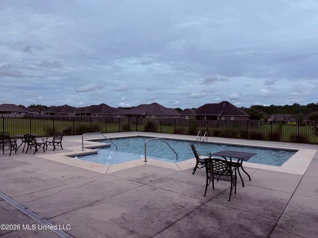 12237 Savannah Circle, Ocean Springs, MS 39564