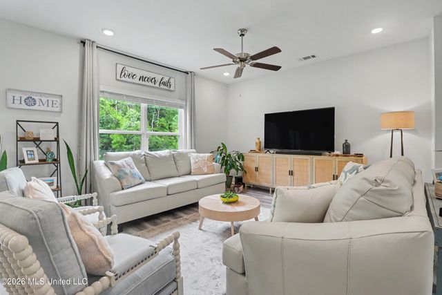 12237 Savannah Circle, Ocean Springs, MS 39564