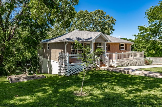 907 N Graycroft Ave, Madison, TN 37115