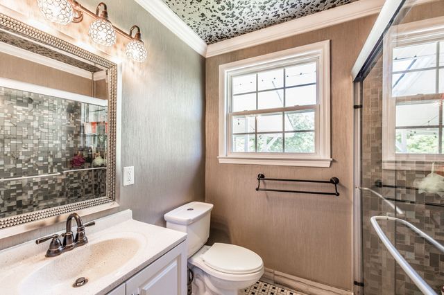 907 N Graycroft Ave, Madison, TN 37115