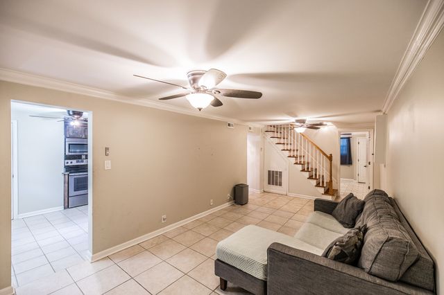 907 N Graycroft Ave, Madison, TN 37115