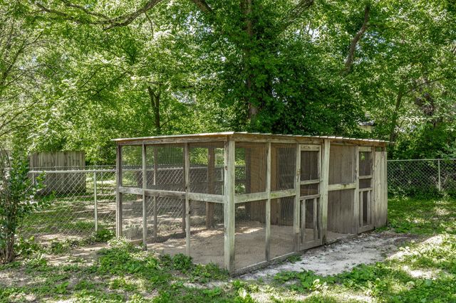 907 N Graycroft Ave, Madison, TN 37115